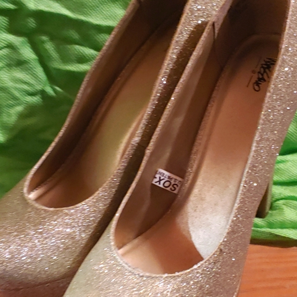 Gold glitter heels